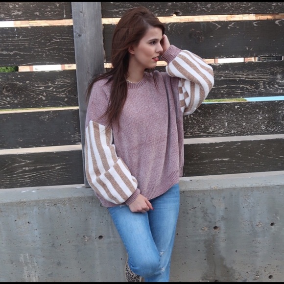 Pol Dusty Pink Sweater in size Small - Picture 2 of 13